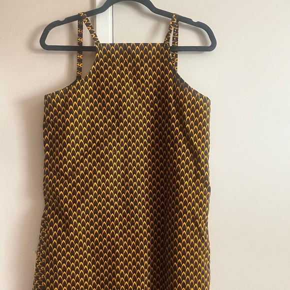 Short & flow-y sun dress - Picture 1 of 2